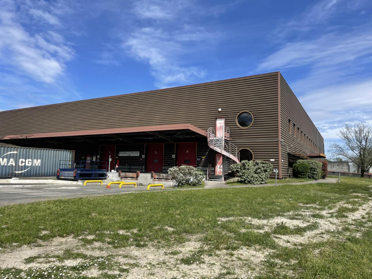 Entrepôt classe b Canéjan 9007m² Location entrepôt classe b Canéjan Gironde OLLOG2205573 2